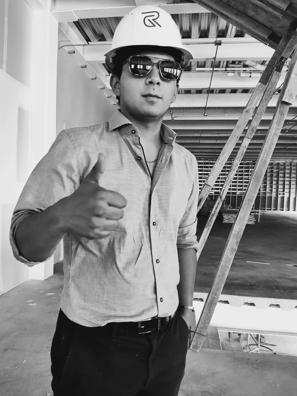Arq. Sebastián Rodríguez Vélez en obra